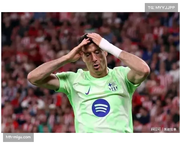 巴萨半场2-0领先毕巴，莱万闪击费兰托雷斯单刀建功