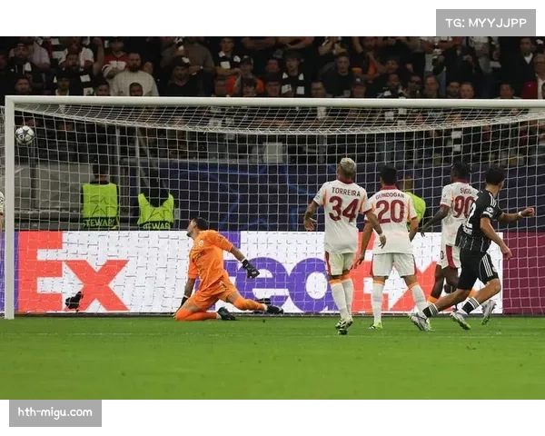 门兴两获点球3-1科隆，塔巴科维奇失点未能影响战局