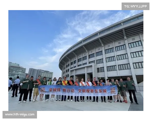 冠军赛现场观众文明观赛，柔道礼仪文化深入人心