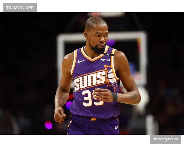 第三节爆发：杜兰特连续命中三分，太阳反超勇士